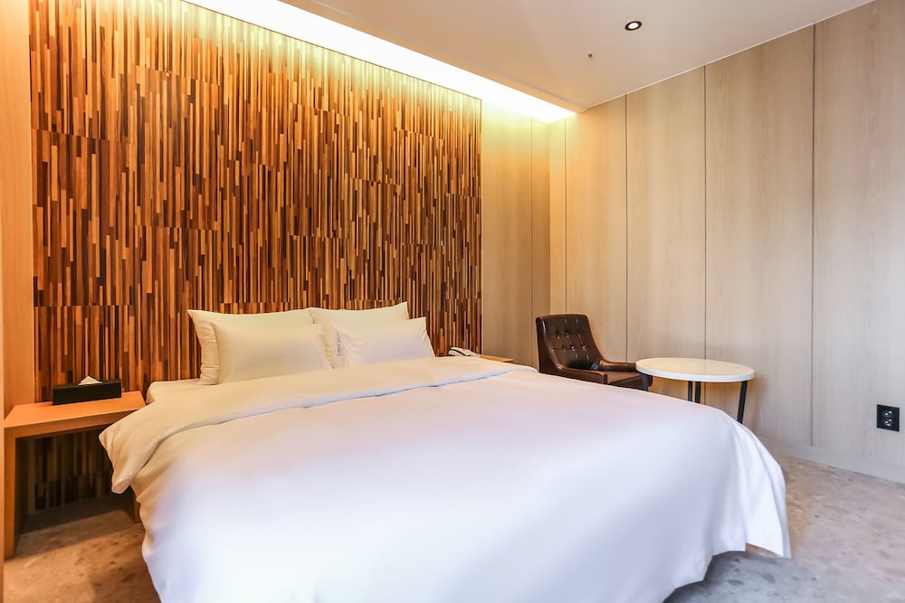 Standard Room - Photo 9