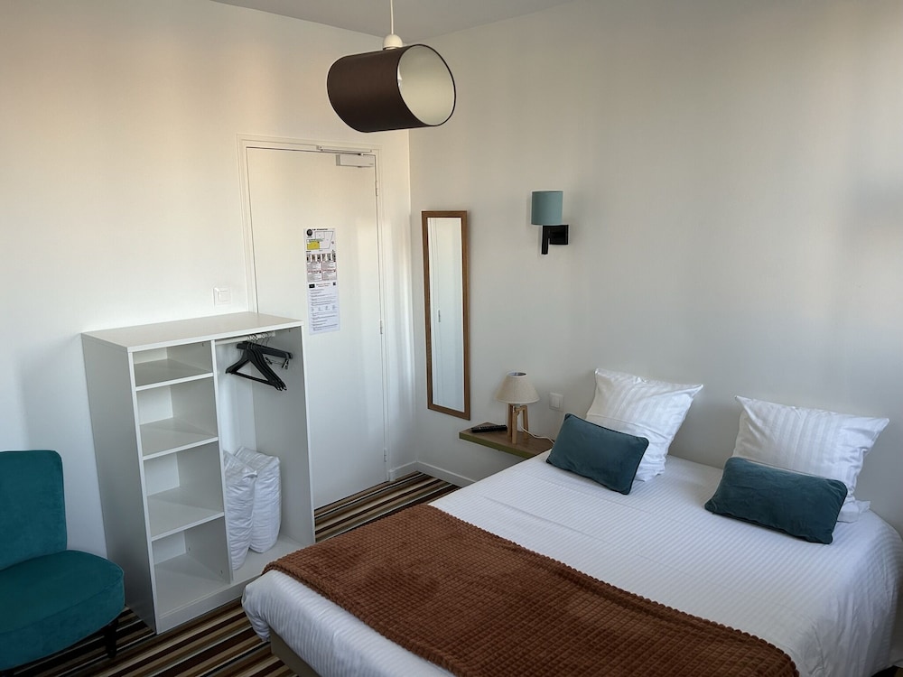 Superior Double Room, River View photo 3