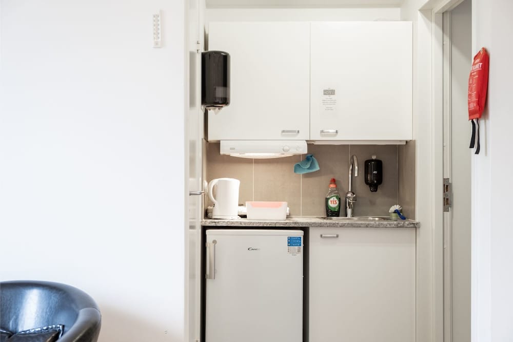 Studio, Kitchenette, Ground Floor photo 2