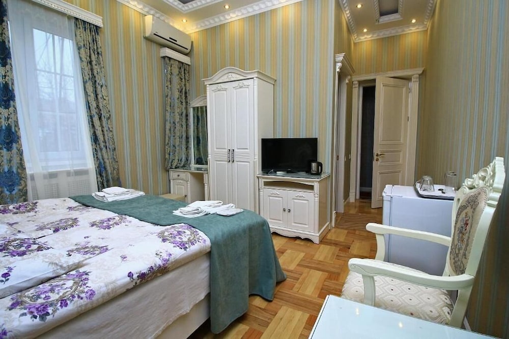 Classic Room, 1 King Bed
