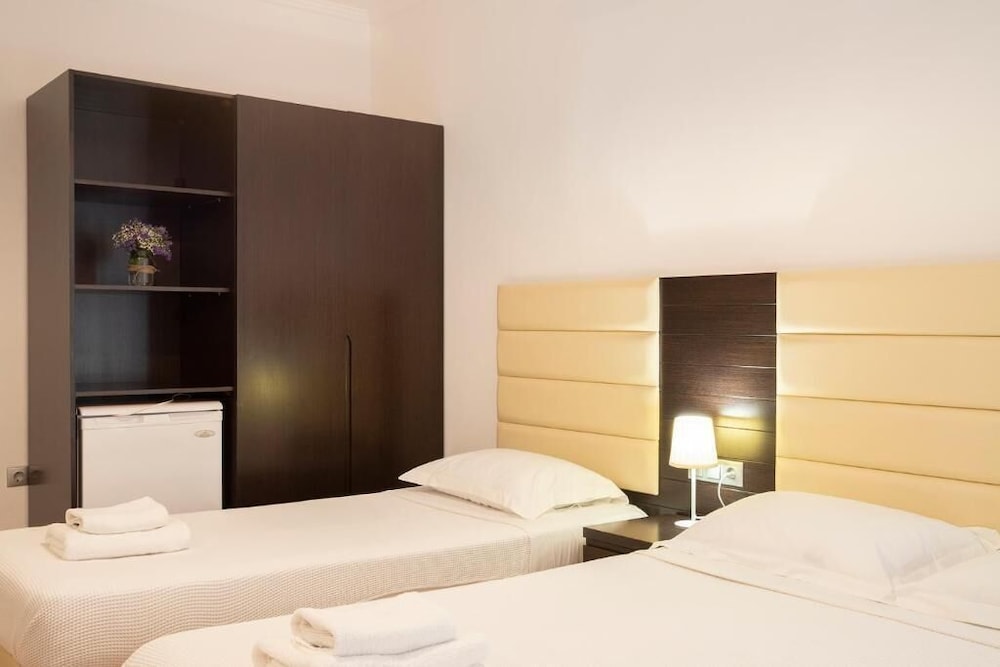 Comfort Room, Mountain View