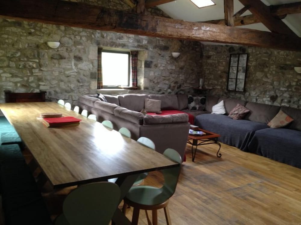 Standard House (Bunk Barn sleeps 20 - 5 bedrooms) photo 2