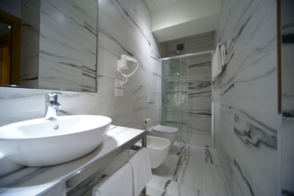 Comfort Room - Photo 12