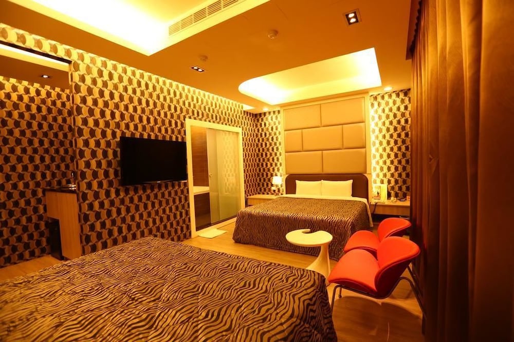 Deluxe Quadruple Room