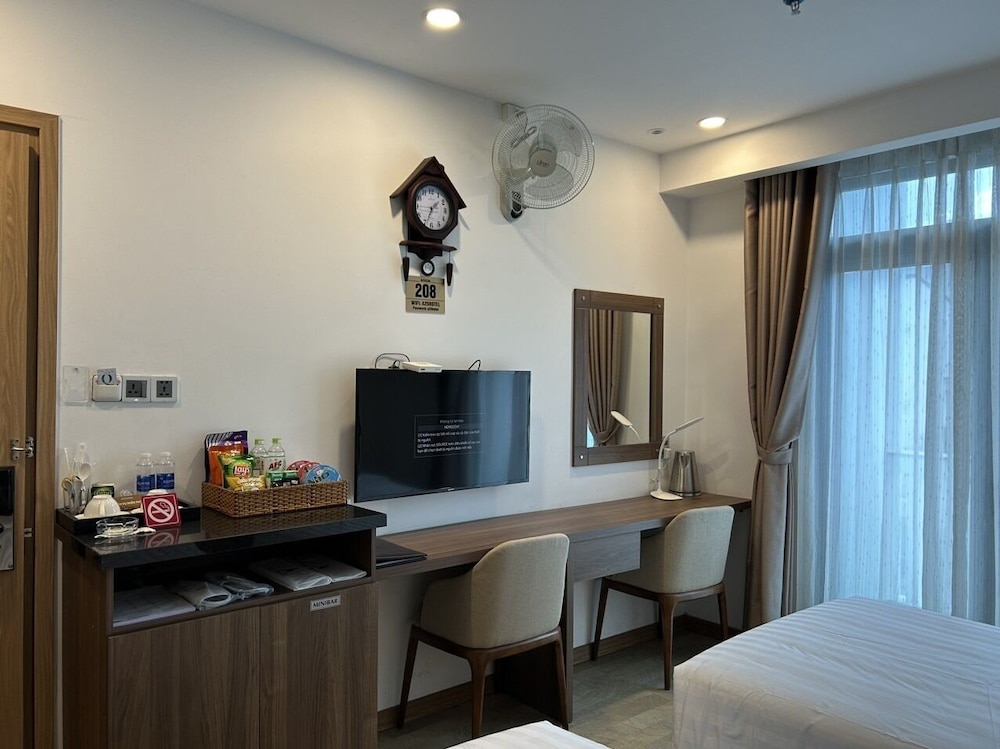 Deluxe Room - Photo 8