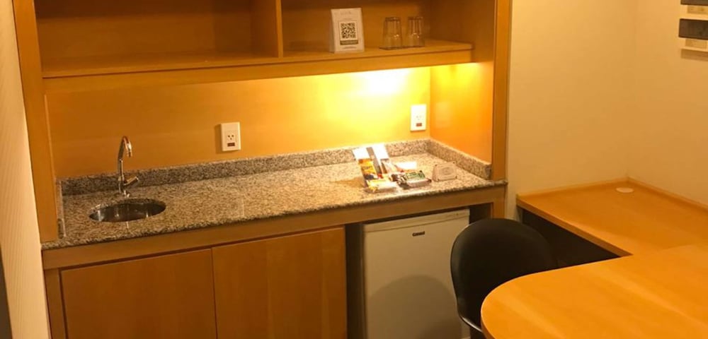 Deluxe Room, Multiple Beds - Photo 3
