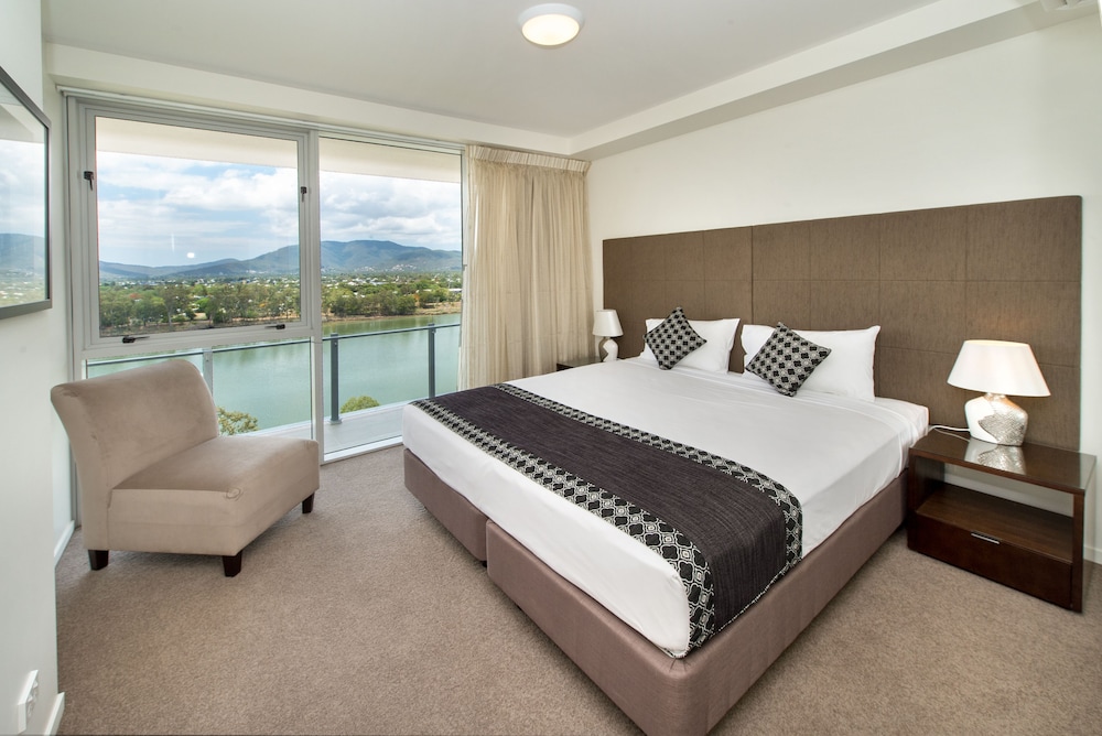 Two Bedroom Apartment, River View photo 2