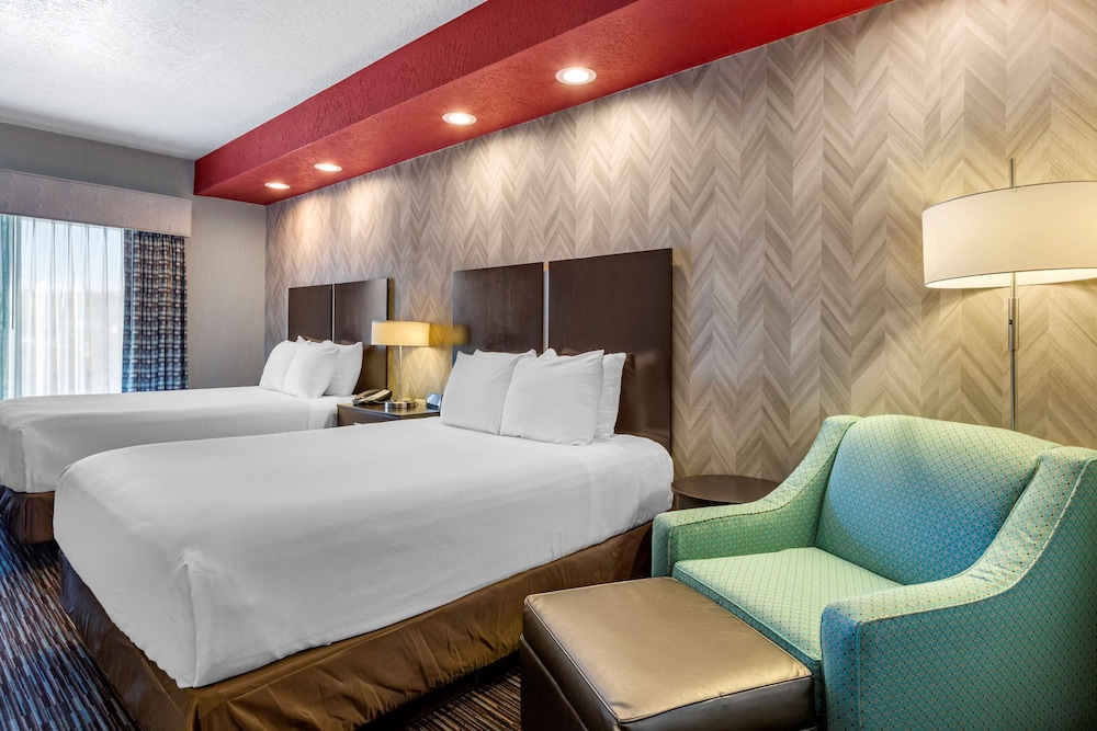 Standard Room, 2 Queen Beds, Non Smoking, Refrigerator & Microwave