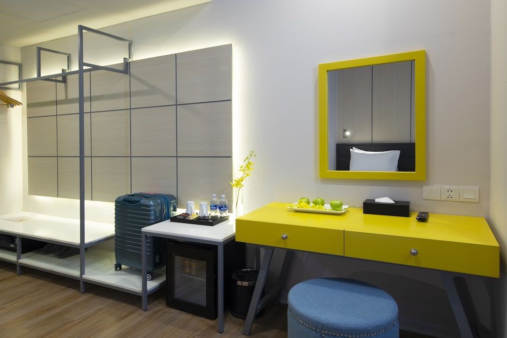Family Room - Photo 9