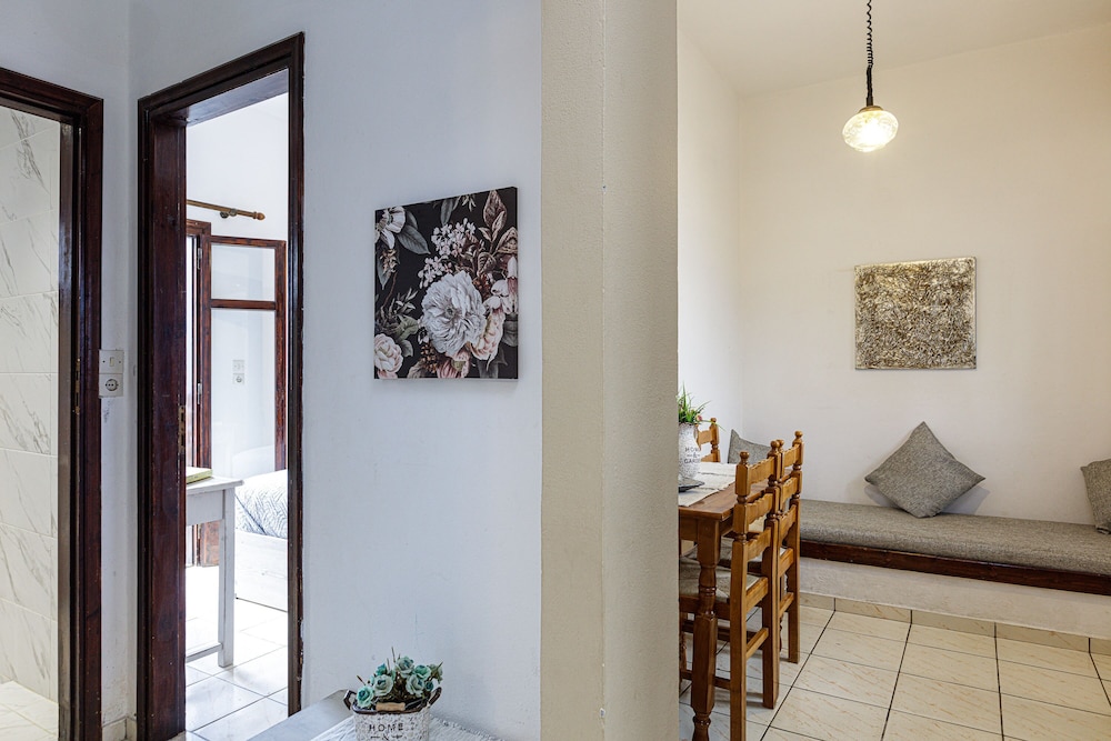 Two Bedroom Apartment with Side Sea View photo 3
