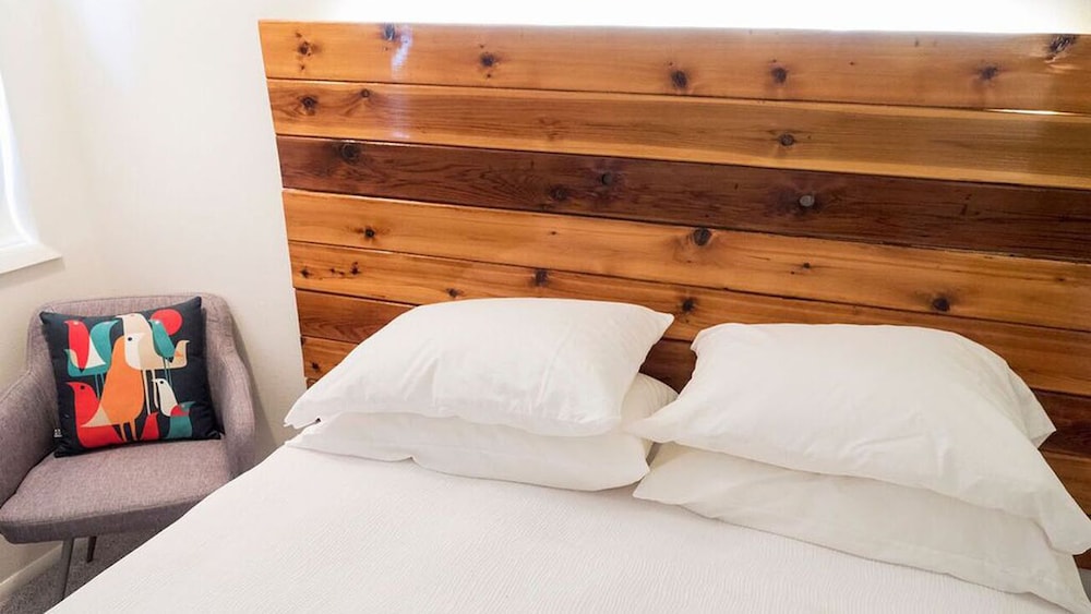 Single Room, 1 King Bed photo 2