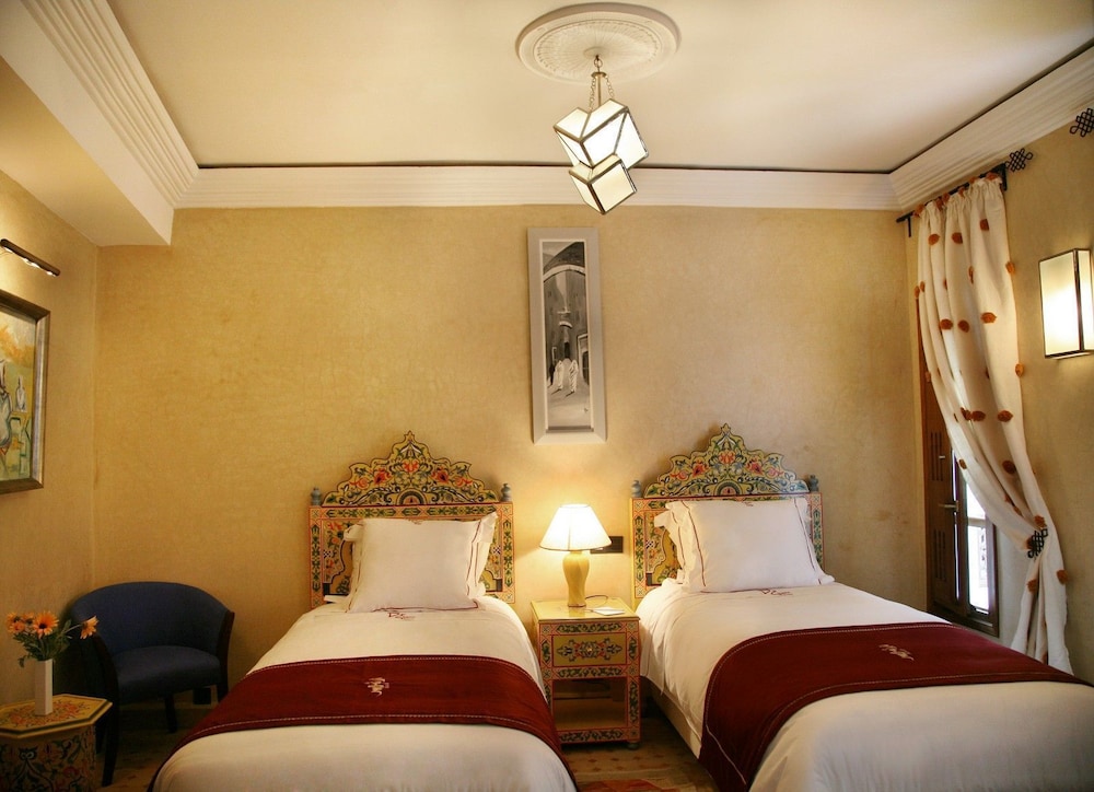 Standard Room, 2 Twin Beds (Titwania) photo 2