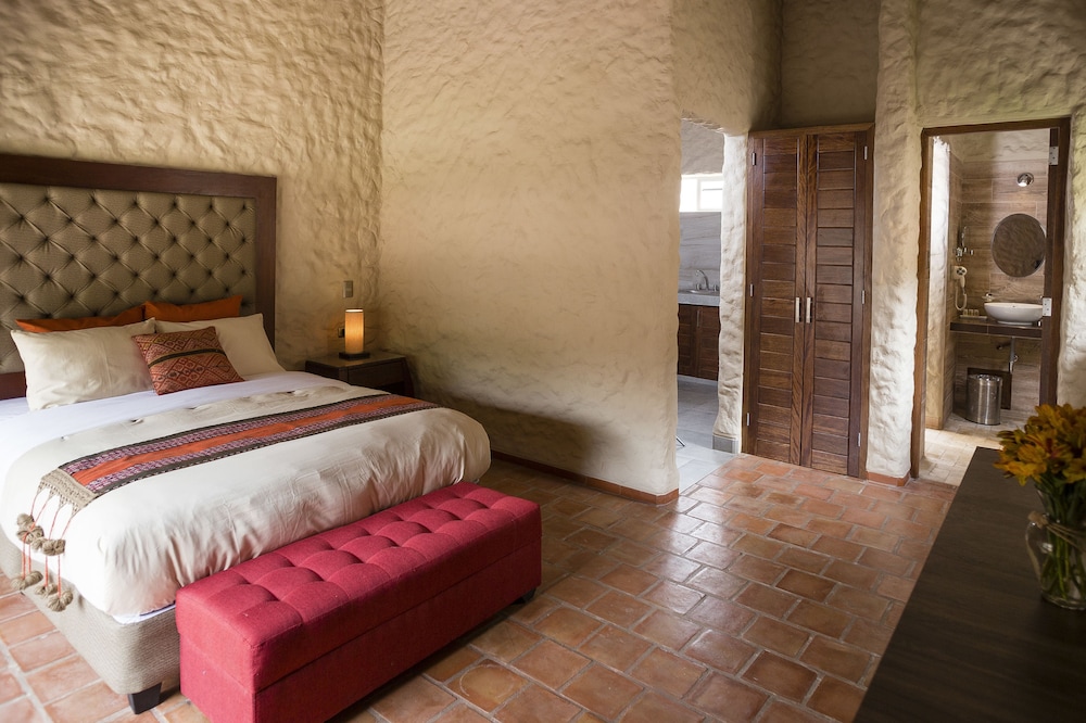 Deluxe Bungalow, 1 Queen Bed, Non Smoking, Private Bathroom photo 2