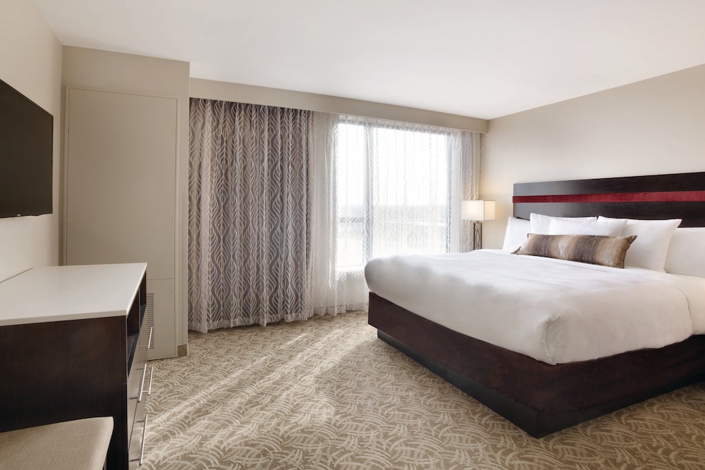 Standard Room, 2 Queen Beds photo 2