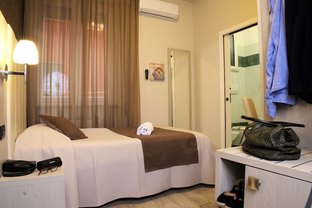Single Room photo 1
