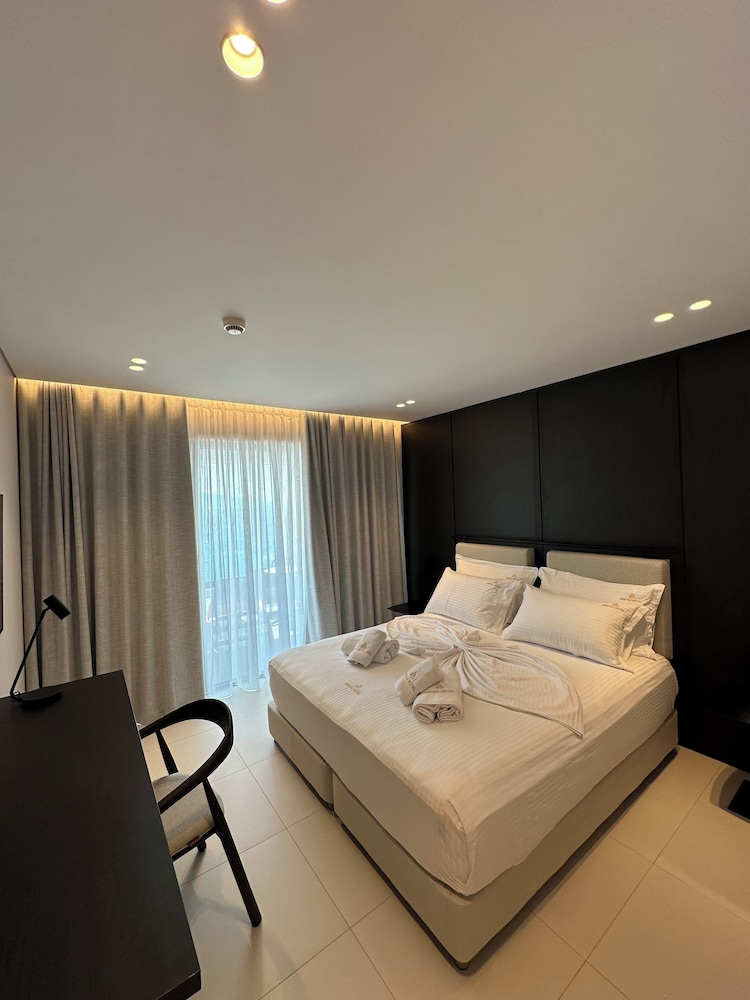 Deluxe Double Room with Balcony&Sea View
