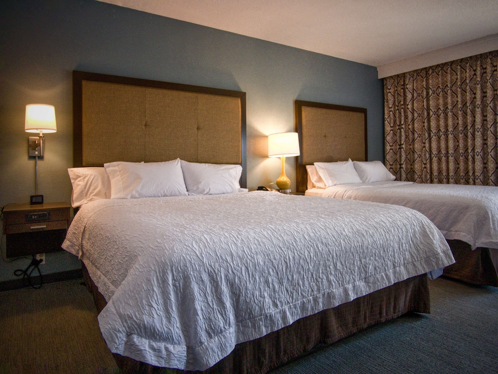 Room, Multiple Beds, Non Smoking - Photo 3