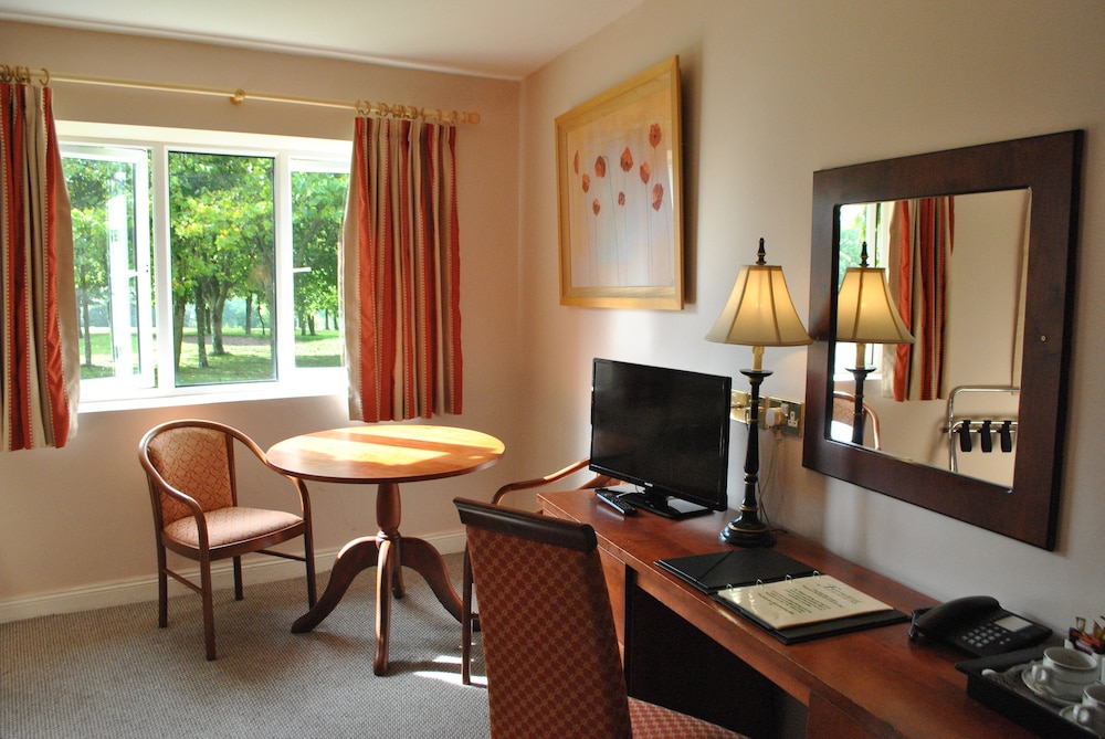 Standard Double Room, Multiple Beds, Non Smoking photo 2