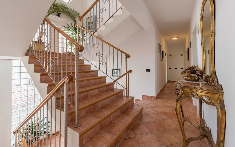 Apartment (Escape - 20 m from sea - Brown(2))