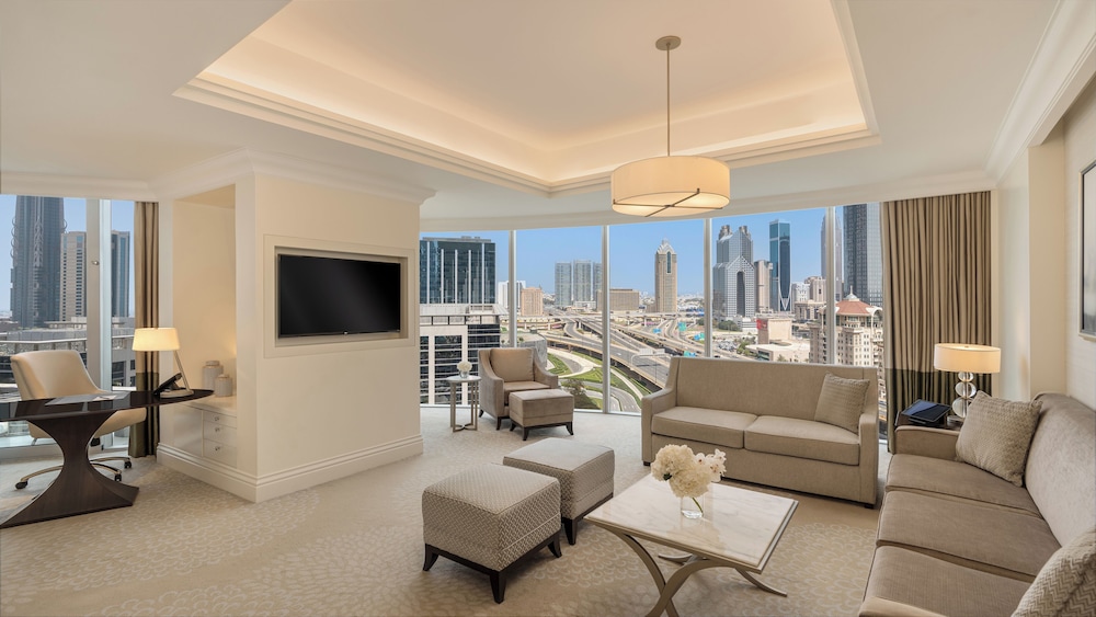 Grand Suite, 1 King Bed, City View (Grand Suite) photo 2