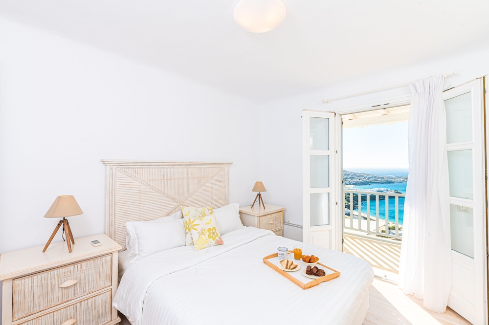 Luxury Villa, 3 Bedrooms, Pool Access, Sea View (Villa Thelgo 2)