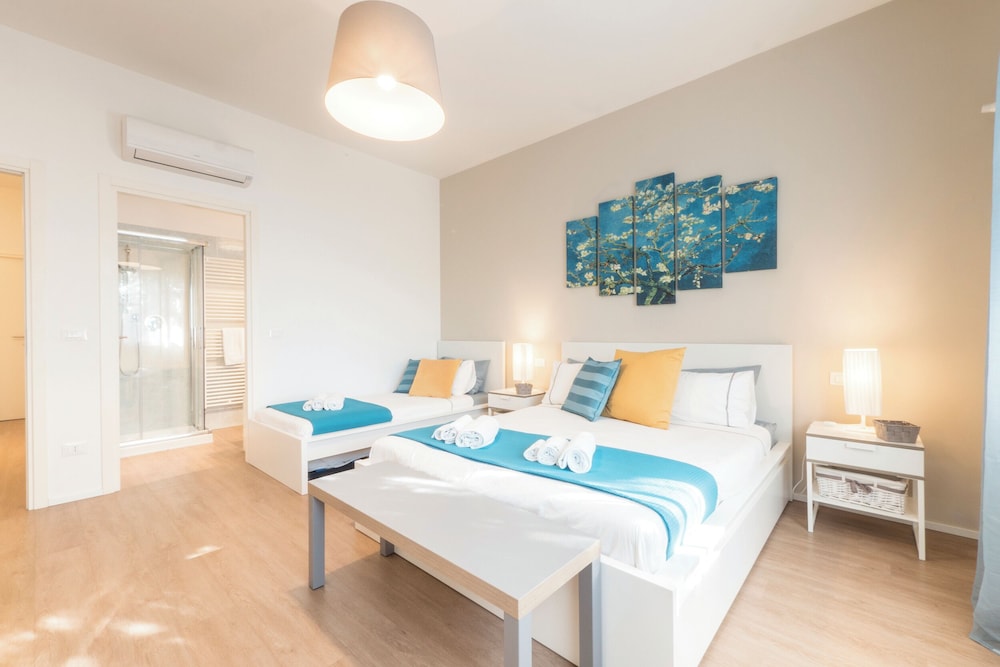 Superior Triple Room, Ensuite, Garden View (Acqua) photo 2