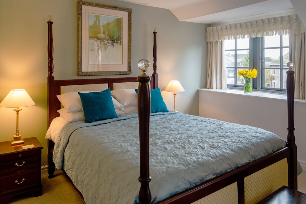 Deluxe Double Room, Ensuite - Photo 14