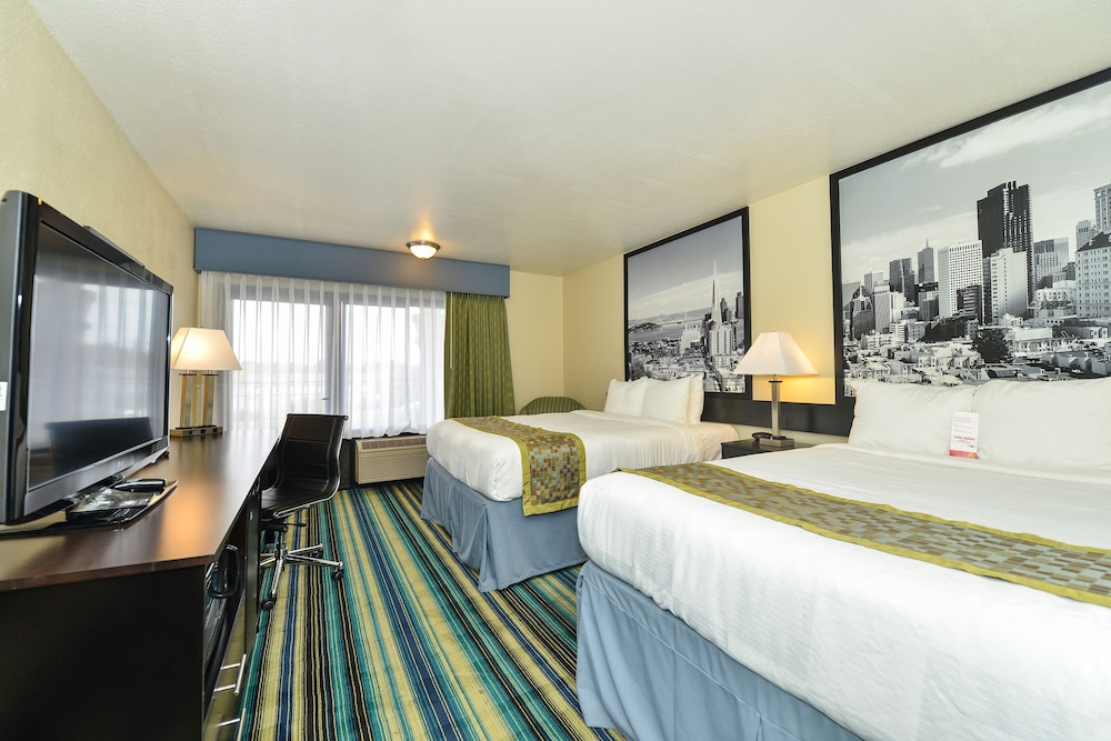 Standard Room, 2 Queen Beds, Non Smoking photo 2