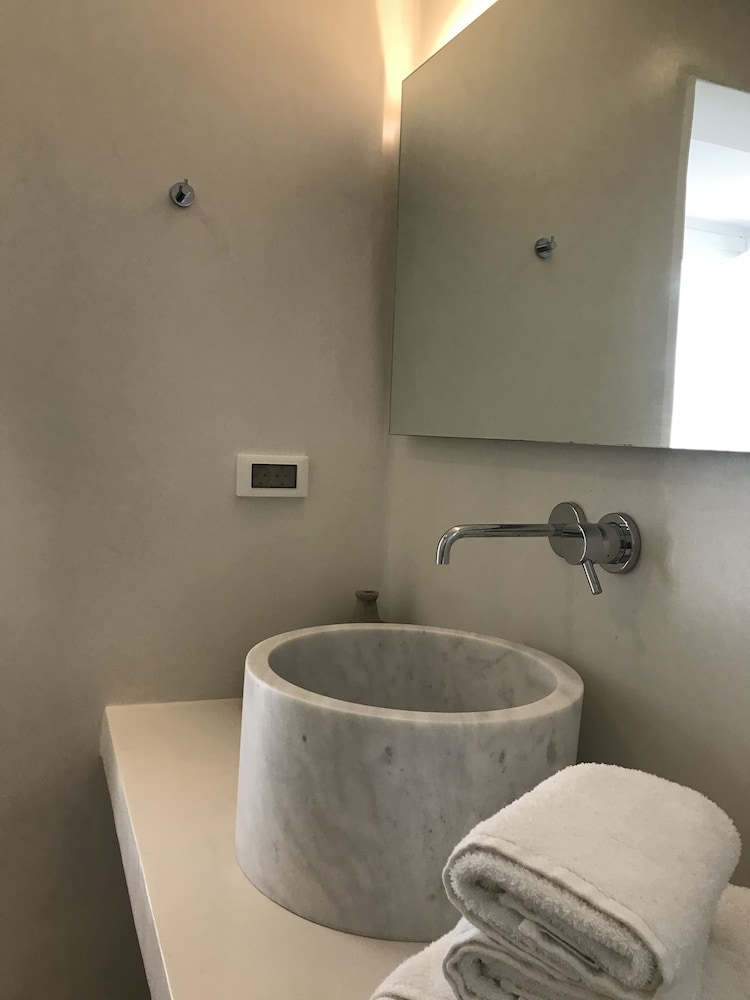 Suite, Balcony (Caldera View) - Photo 14