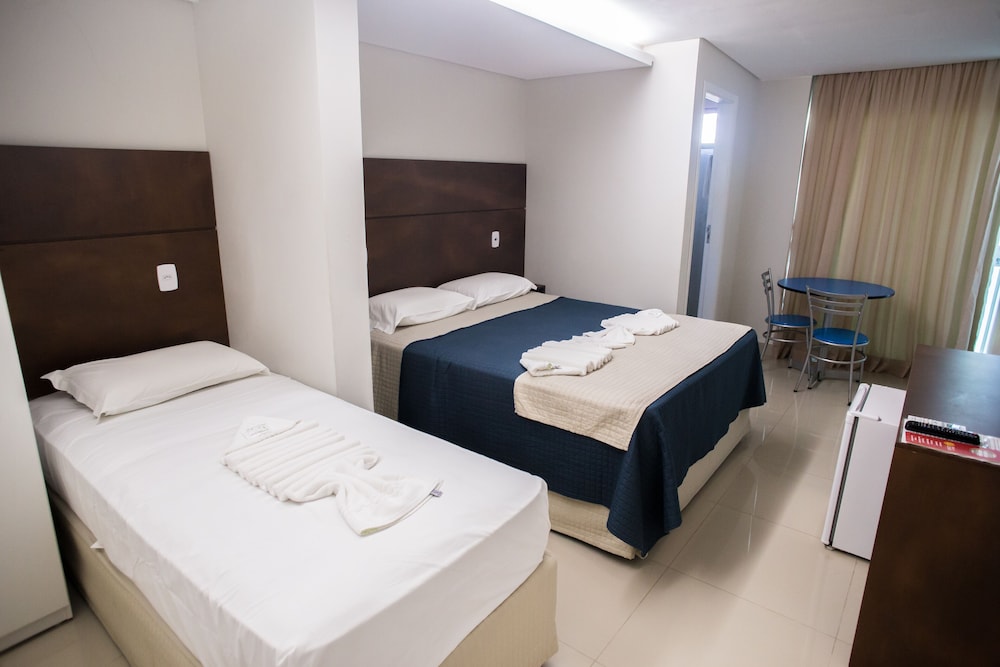 SUITE TRIPLO VARANDA FRENTE MAR