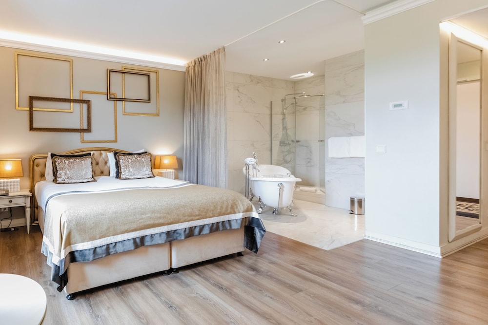 Superior Room - Photo 5