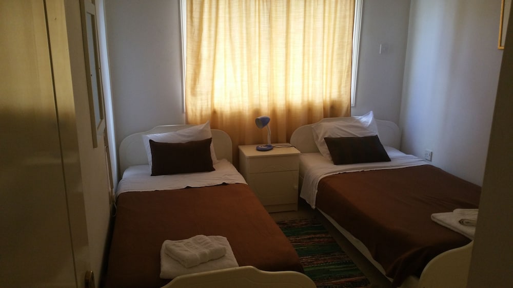 Family Apartment, 2 Bedrooms (N) photo 3