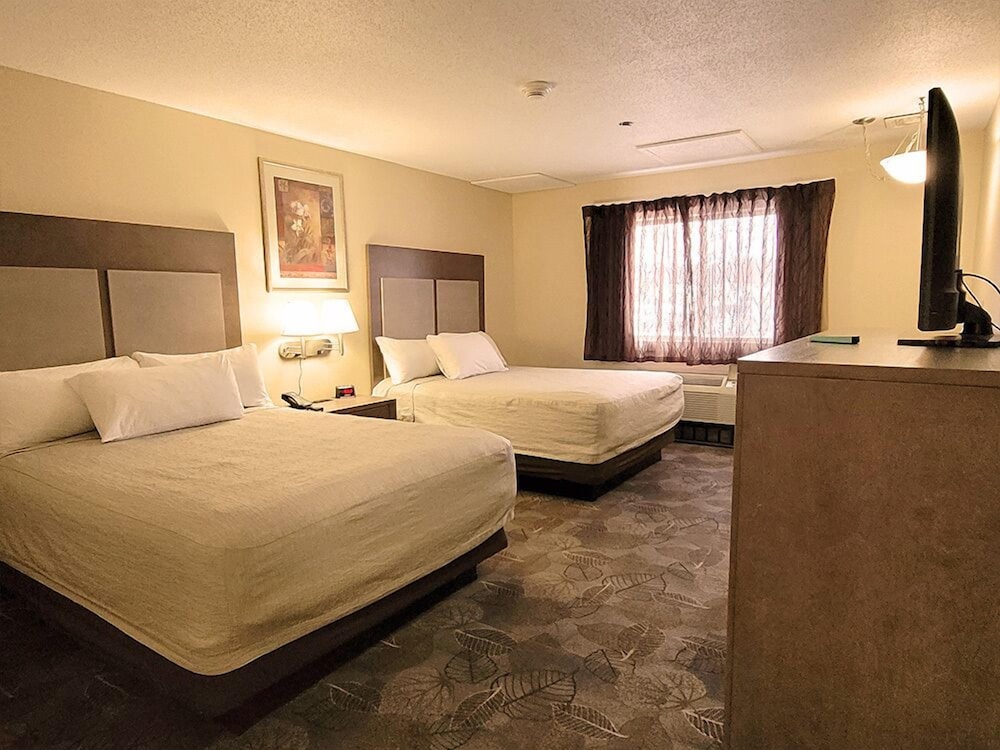 Room, 2 Queen Beds (Main Hotel) photo 1