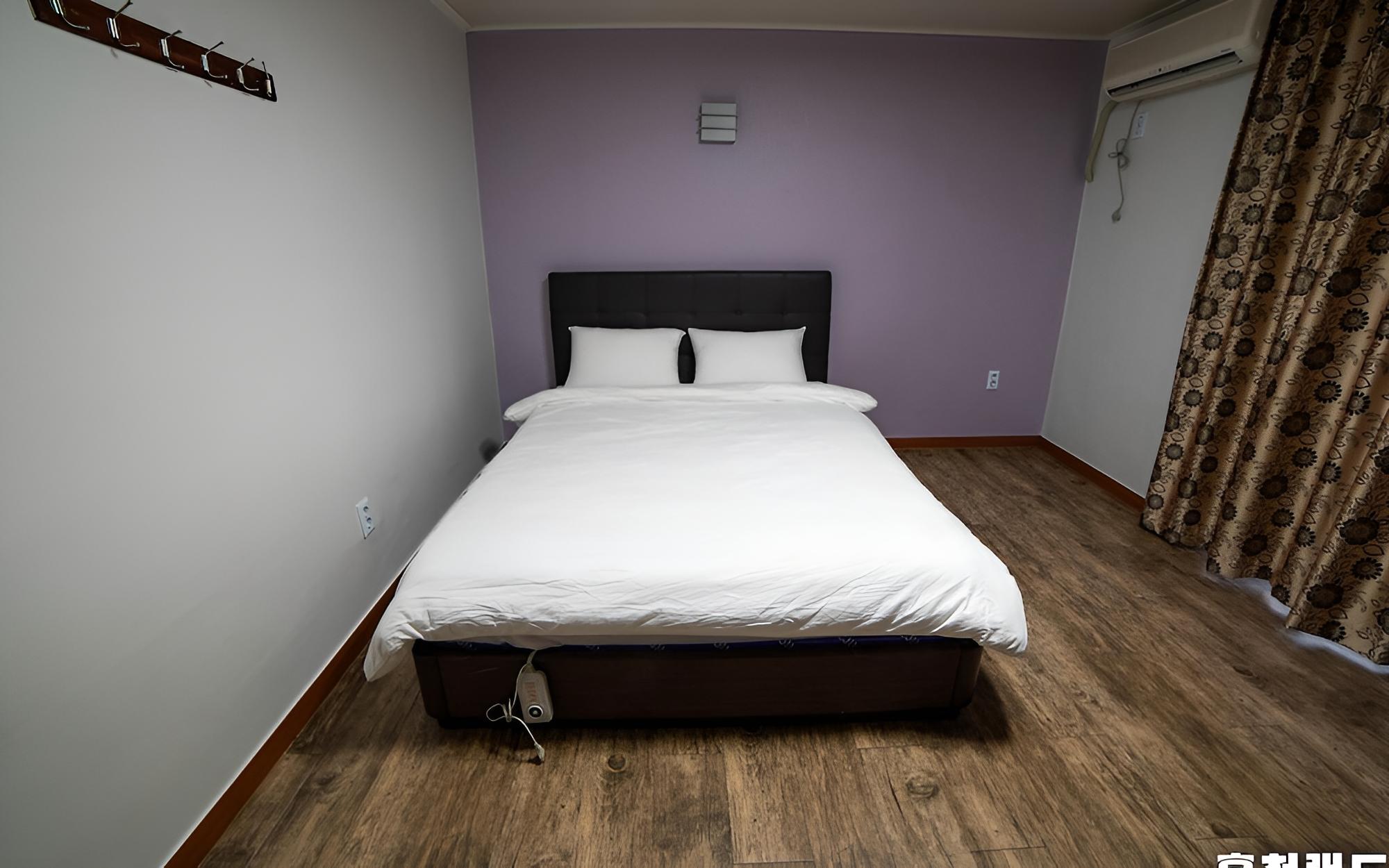 Room (Standard B (bed barbecue dogs allowed) photo 2