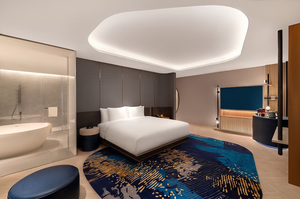 Suite, 1 Bedroom, Mountain View (Lingfeng Mountain View) - Photo 1