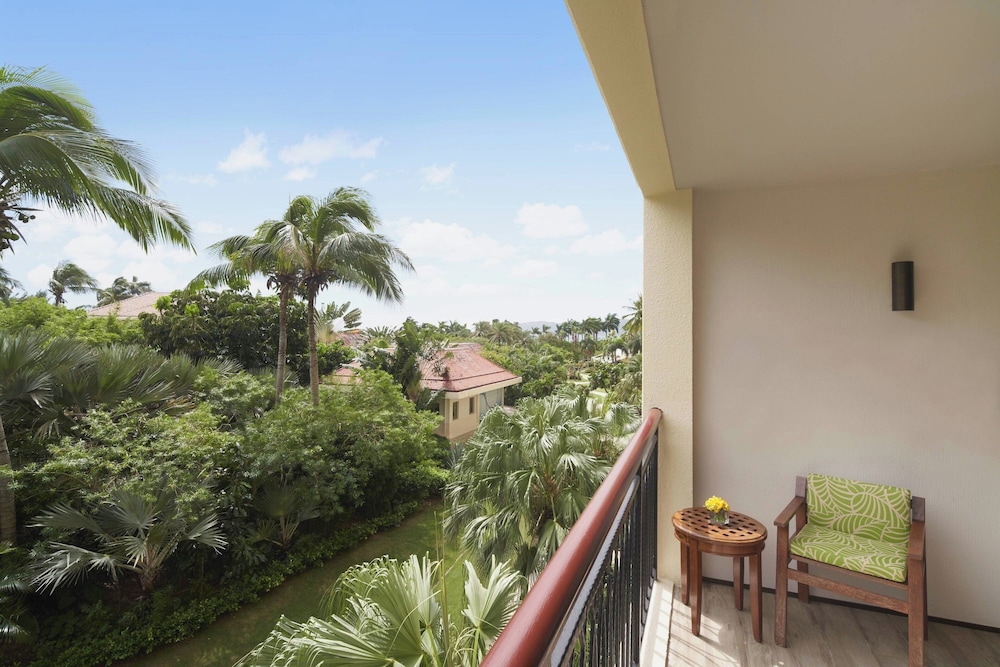 Room, 2 Double Beds, Balcony, Garden View photo 3