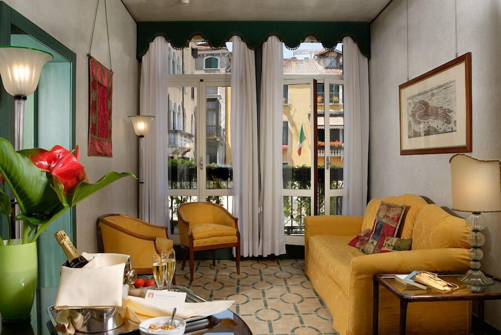 Junior Suite (Superior) photo 2