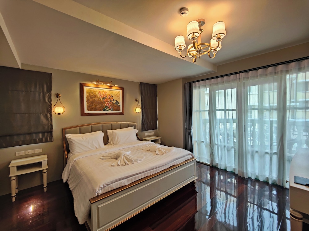 Deluxe Double Room, Corner photo 1