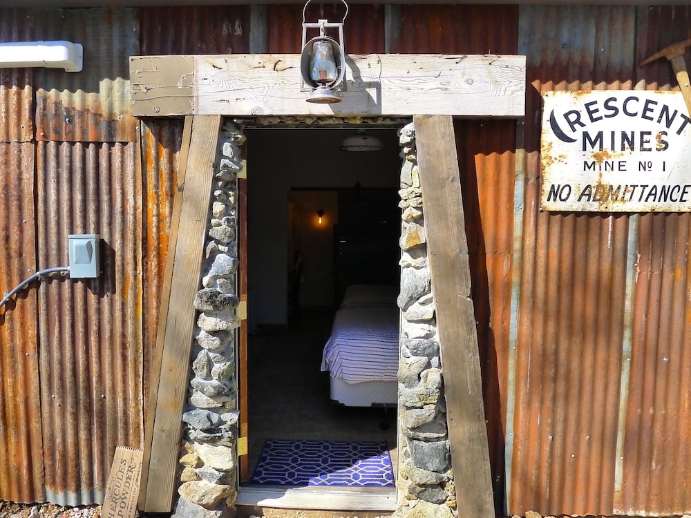 Crescent Mine #12 photo 3
