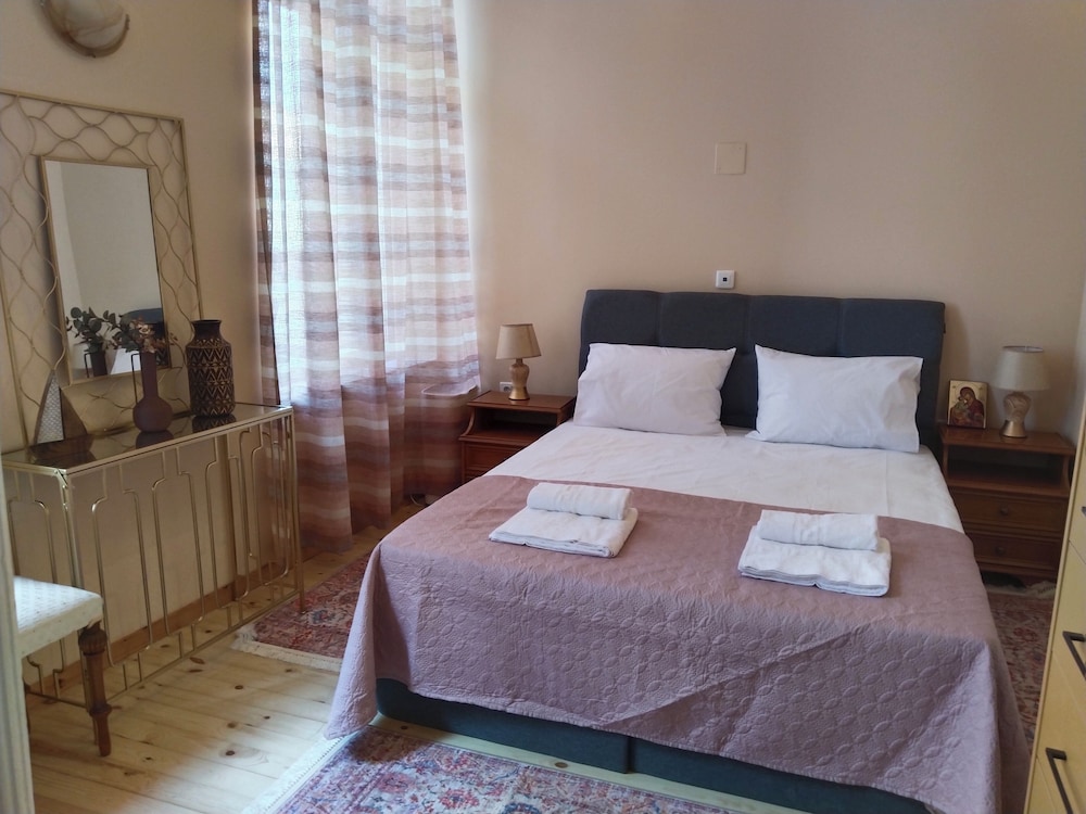Basic Double Room