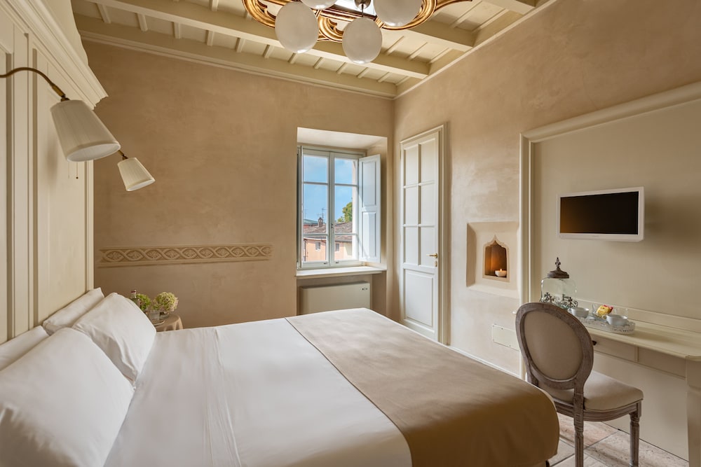 Superior Double Room - Photo 8