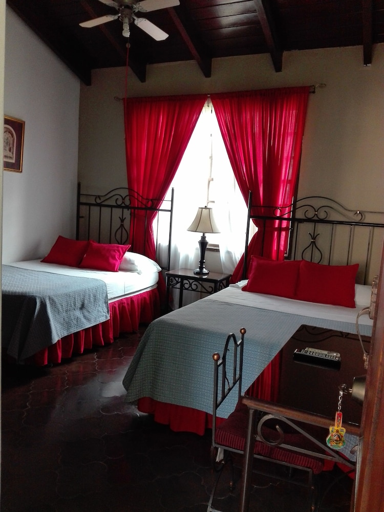 Family Room, 2 Queen Beds, Terrace, Garden View photo 2