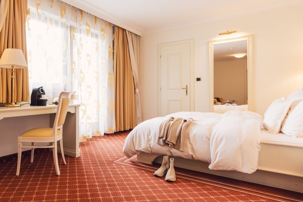 Double Room (Palace) - Photo 2