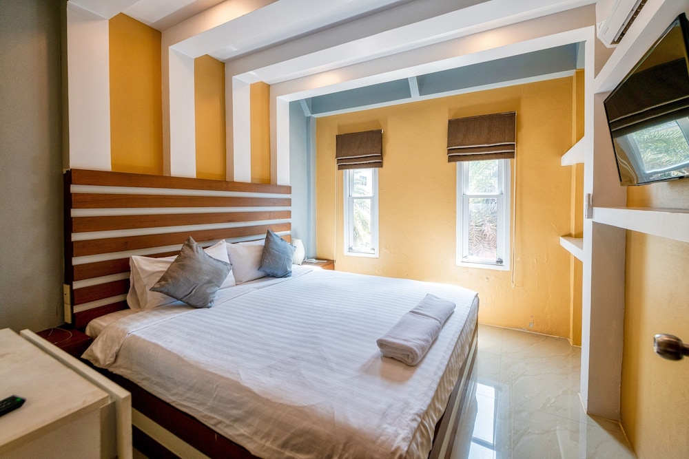 Deluxe Suite, Multiple Beds