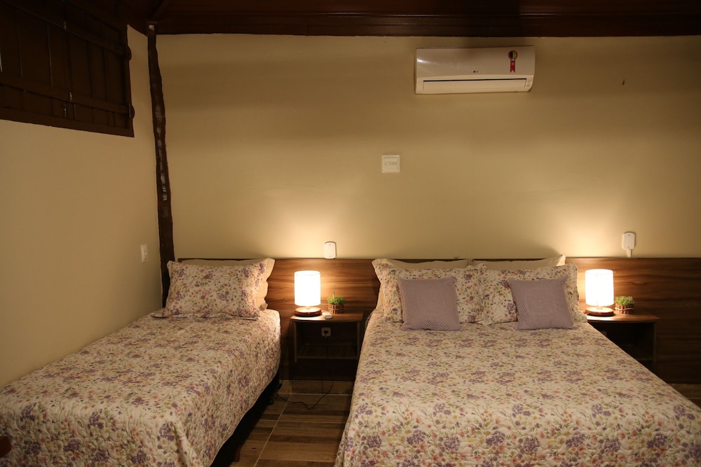 Family Room, Multiple Beds, Non Smoking photo 2