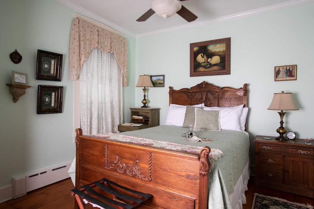 Room (The Witmer Room)