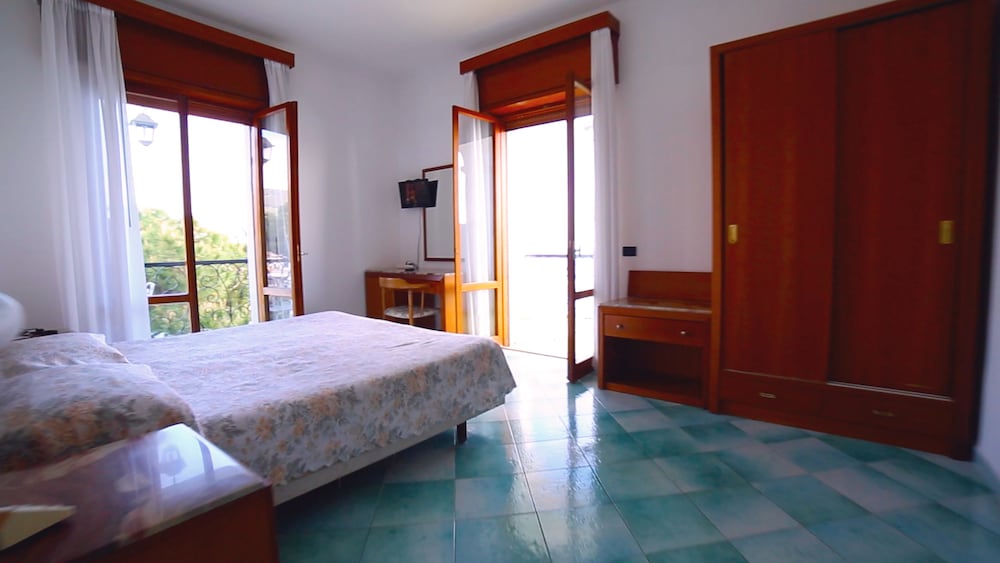 Quadruple Room photo 1