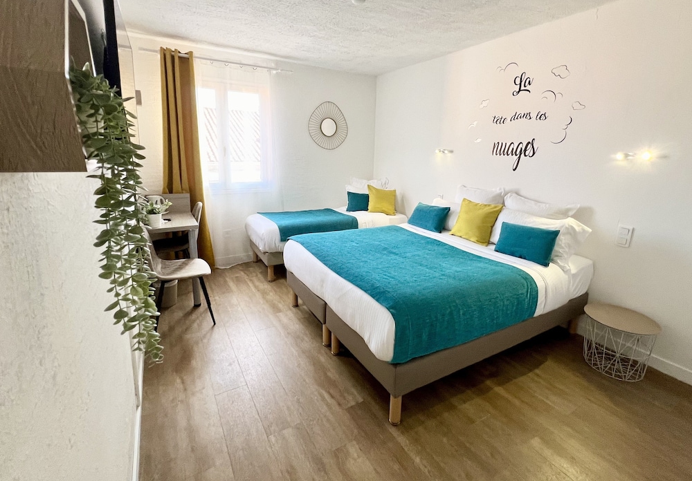 Triple Room, City View