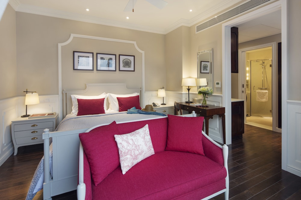 Signature Room photo 1