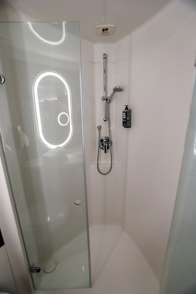Standard Double Room, 1 Double Bed - Photo 15